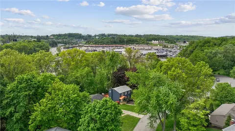 150 Dover Dr, Coraopolis, PA 15108 photo 33