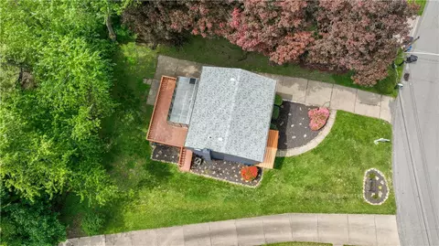 150 Dover Dr, Coraopolis, PA 15108 photo 32