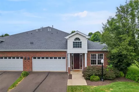 1003 Union Ct, Valencia, PA 16059