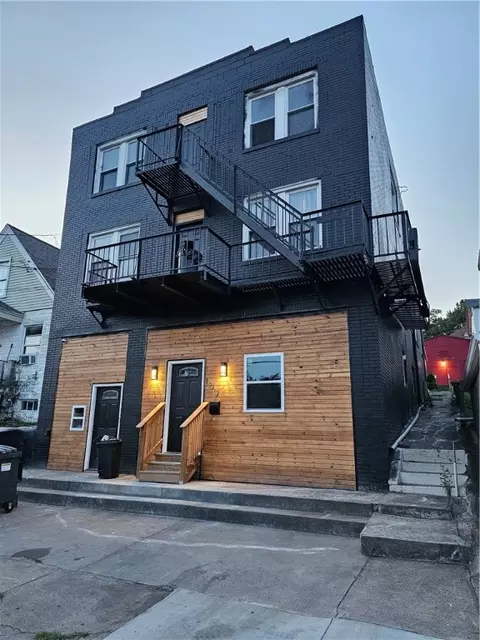 1257 8th Ave, Natrona Heights, PA 15065