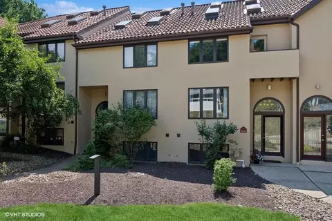 9802 Three Degree Rd, Allison Park, PA 15101