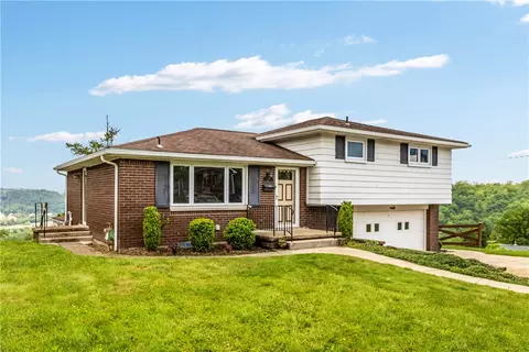 719 12th St, Pitcairn, PA 15140