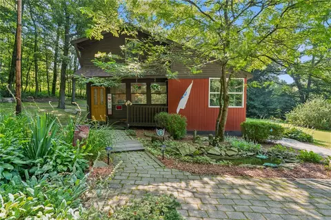 10955 Route 403 Hwy S, Seward, PA 15954