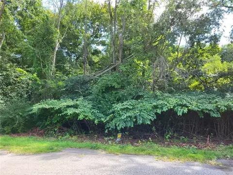 lot Apt 1 Deshon Rd, New Castle, PA 16101