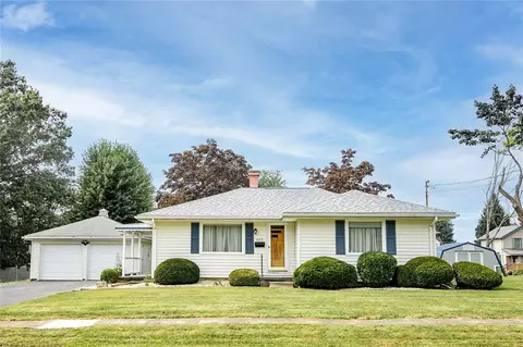 429 Flower Ave, Grove City, PA 16127