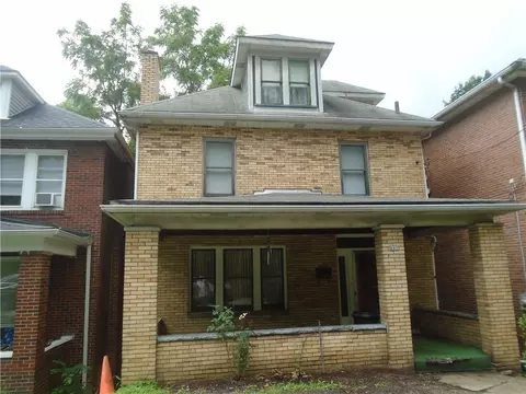 207 Locust St, Ambridge, PA 15003