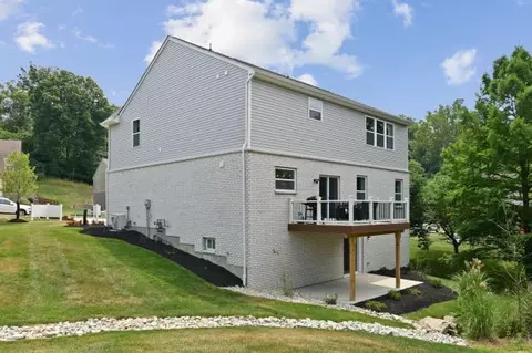 Exterior - 1627 Windsor Dr, Irwin, PA 15642 photo 5 of 5