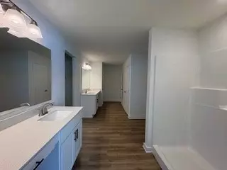 Entry Way - 1627 Windsor Dr, Irwin, PA 15642 photo 3 of 5