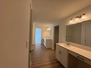 Entry Way - 1627 Windsor Dr, Irwin, PA 15642 photo 2 of 5