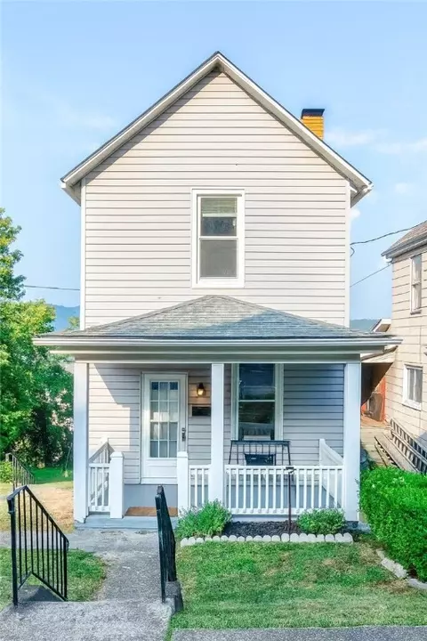 1418 4th Ave, Conway, PA 15027