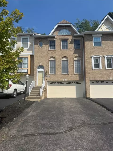 3002 Estate Dr, Oakdale, PA 15071