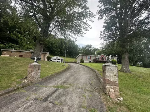 486 Ranch Rd, Dunbar, PA 15431