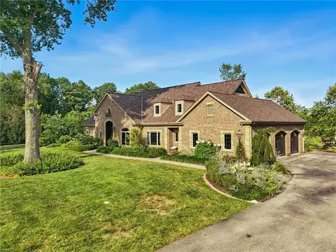240 Old Ml, Pittsburgh, PA 15238