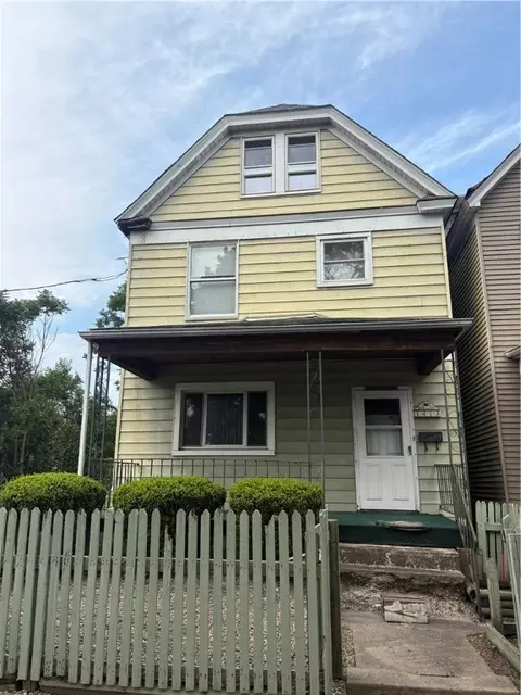 1413 4th Ave, Arnold, PA 15068