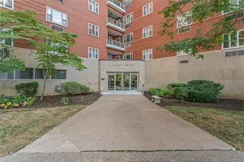 4601 Fifth Ave #525, Pittsburgh, PA 15213