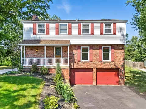 5886 Lorene Dr, Bethel Park, PA 15102