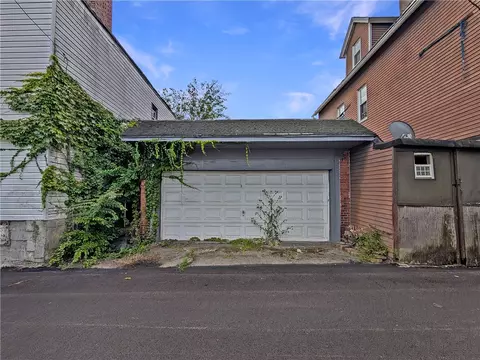 Exterior - 203 Comrie Ave, Braddock, PA 15104 photo 3 of 3