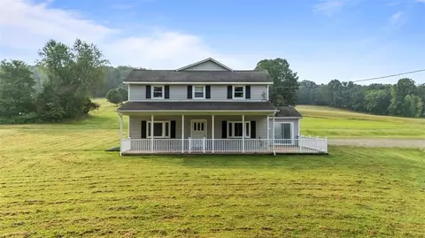 254 Pine Run Church Rd, Apollo, PA 15613