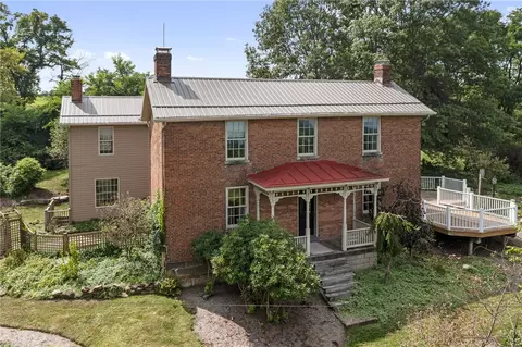 50 Wolfram Rd, Washington, PA 15301