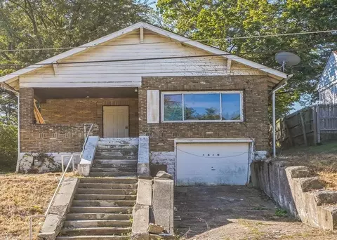 9620 Emerson St, Pittsburgh, PA 15235
