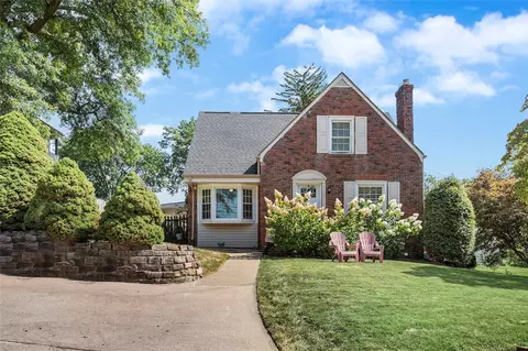 167 Rolling Rd, Bethel Park, PA 15102