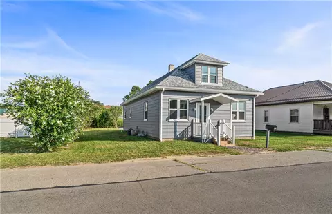 615 Orr Ave, Ford Cliff, PA 16228