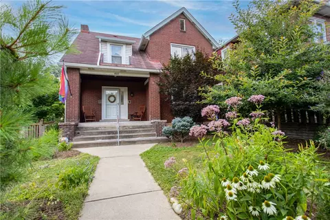 460 Hallock, Pittsburgh, PA 15211