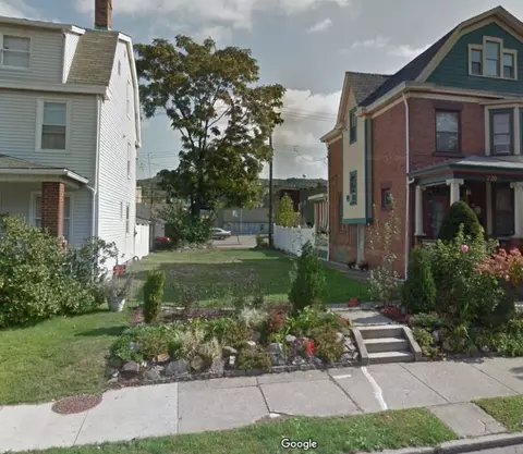722 Maplewood Ave, Ambridge, PA 15003