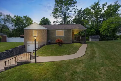 7911 Roderick Dr, Pittsburgh, PA 15237