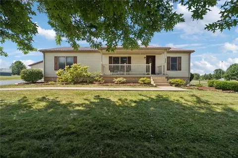 2236 Loucks Rd, Scottdale, PA 15683