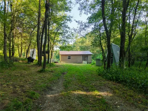 00 N Loop Rd, Dayton, PA 16222