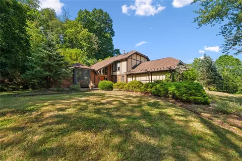 213 Urick Ln, Monroeville, PA 15146