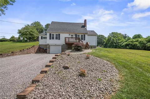 2223 Dellenbaugh Rd, Tarentum, PA 15084