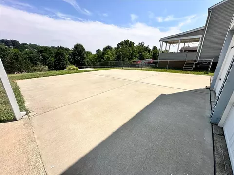 203 Farmbrook Dr, Greensburg, PA 15601 photo 40