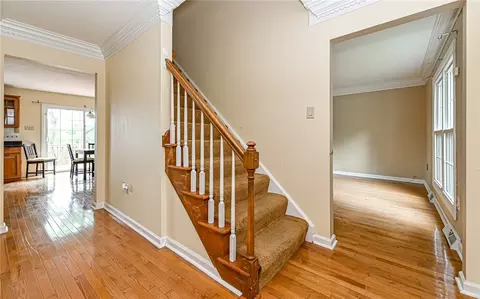 Entry Way - 302 Ridgeway Dr, Wexford, PA 15090 photo 2 of 3