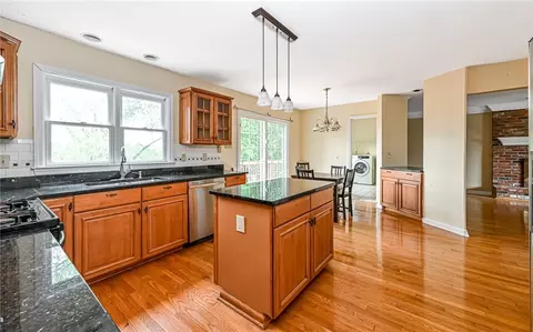 Kitchen - 302 Ridgeway Dr, Wexford, PA 15090 photo 2 of 4