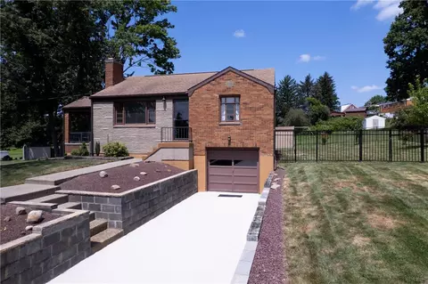 417 Hillwood Rd, Pittsburgh, PA 15209