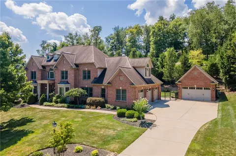 805 Chapel Hill Ct, Gibsonia, PA 15044