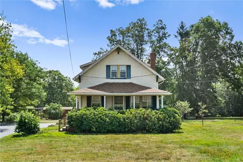1557 Pittsburgh, Franklin, PA 16323