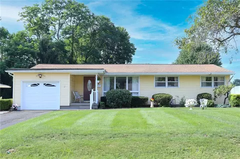 602 Moreland Ave, Grove City, PA 16127