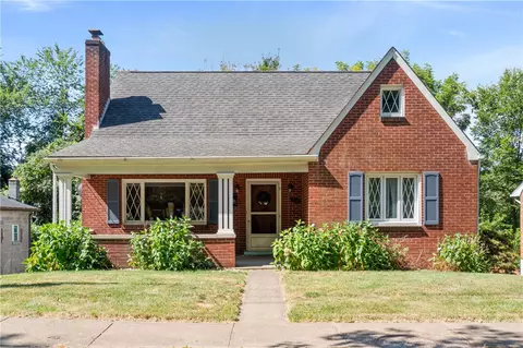212 Avenue L, Pittsburgh, PA 15221