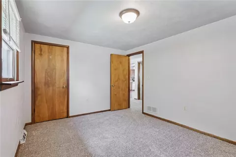 79 Edwin Dr, Irwin, PA 15642 photo 13