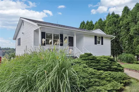 79 Edwin Dr, Irwin, PA 15642