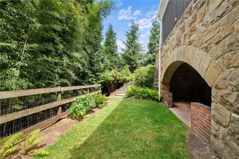 1090 Devon Rd, Pittsburgh, PA 15213 photo 37