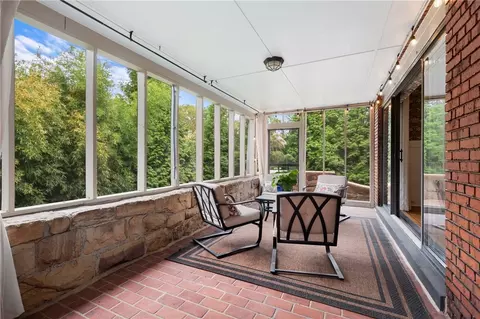 1090 Devon Rd, Pittsburgh, PA 15213 photo 10