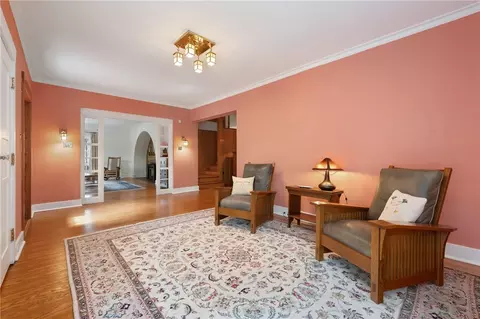 1090 Devon Rd, Pittsburgh, PA 15213 photo 3