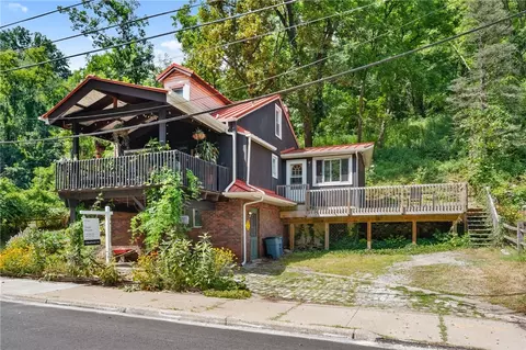 554 Becks Run Rd, Pittsburgh, PA 15210