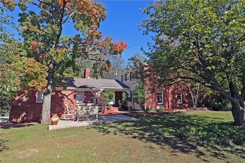 1420 Highview Dr, Greensburg, PA 15601