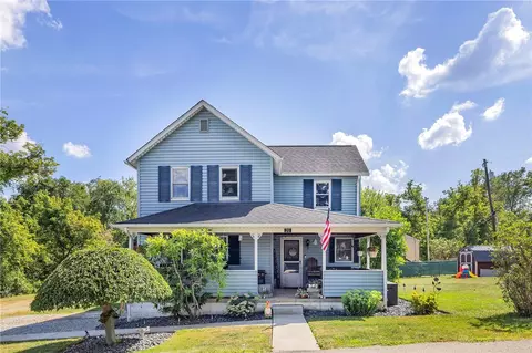 20 Koter Dr, Jeannette, PA 15644