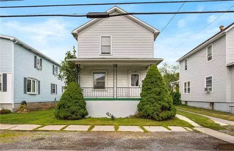 656 Lynn St, Central City, PA 15926